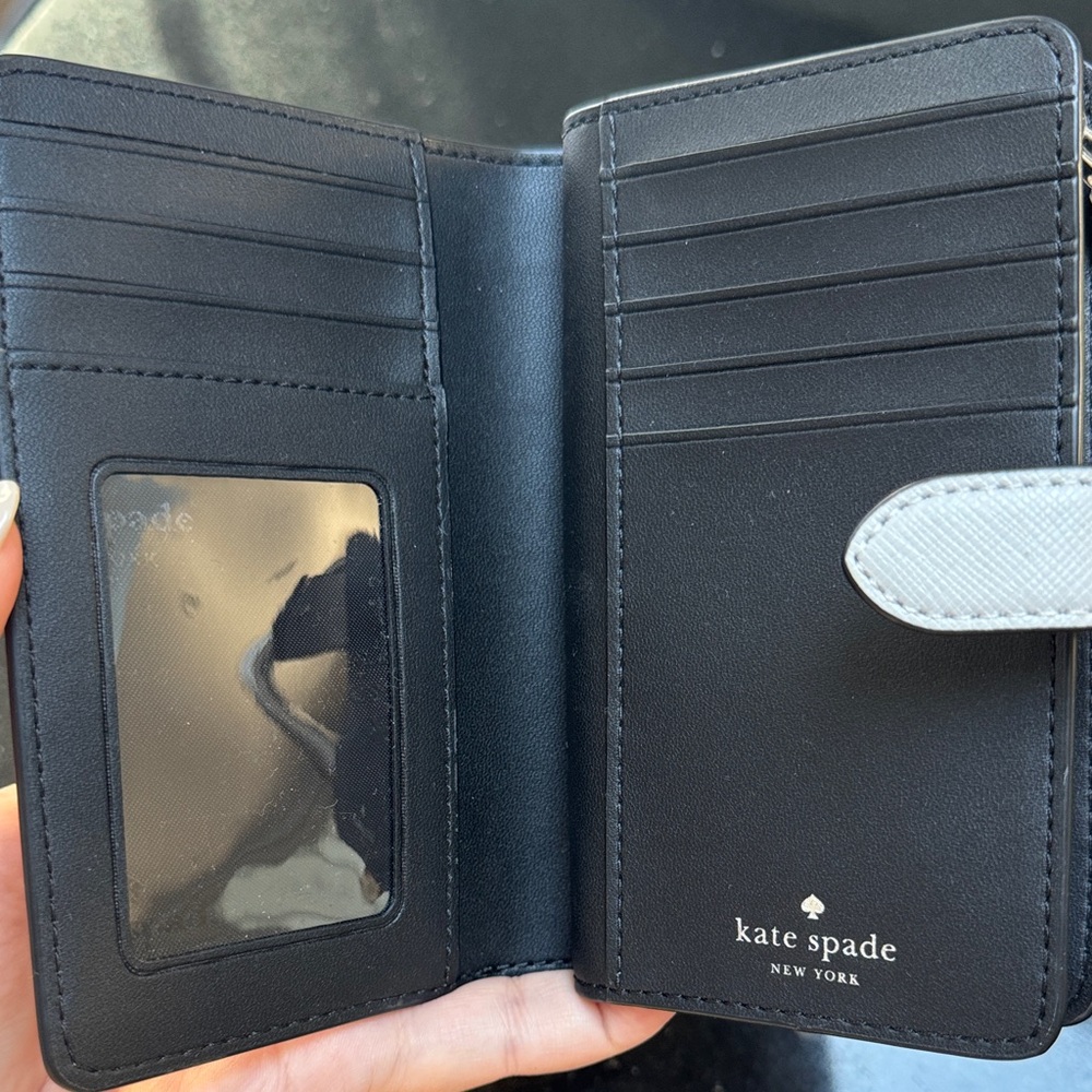 Kate Spade Wallet - Picture 4 of 7